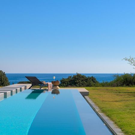Albatross Beach Front Villas Γεννάδι Εξωτερικό φωτογραφία