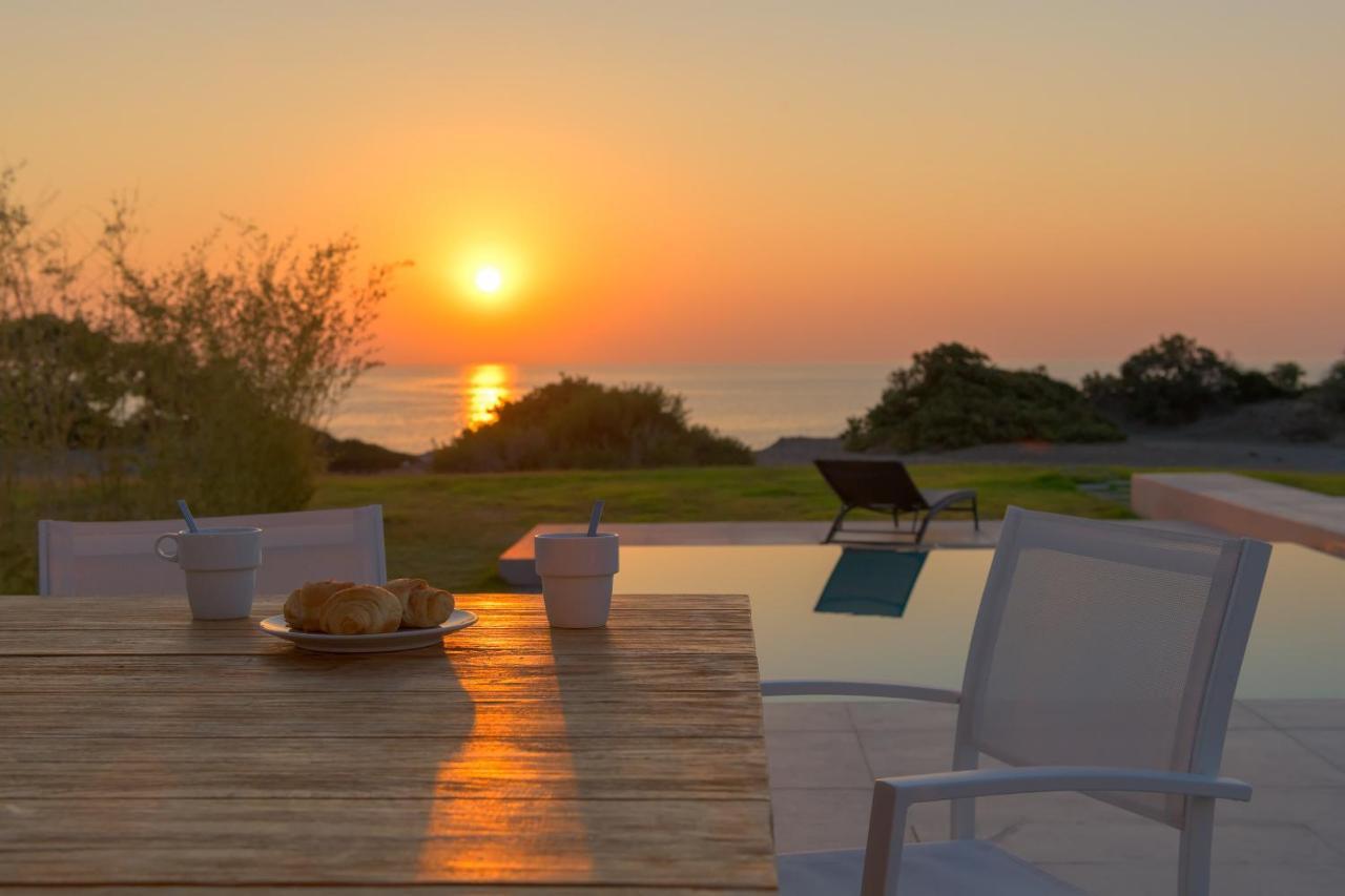 Albatross Beach Front Villas Γεννάδι Εξωτερικό φωτογραφία