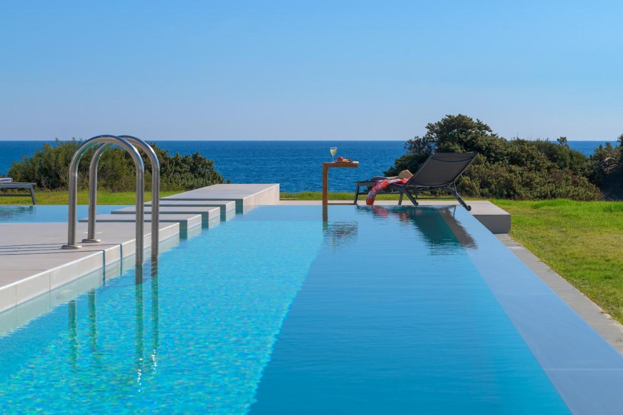 Albatross Beach Front Villas Γεννάδι Εξωτερικό φωτογραφία