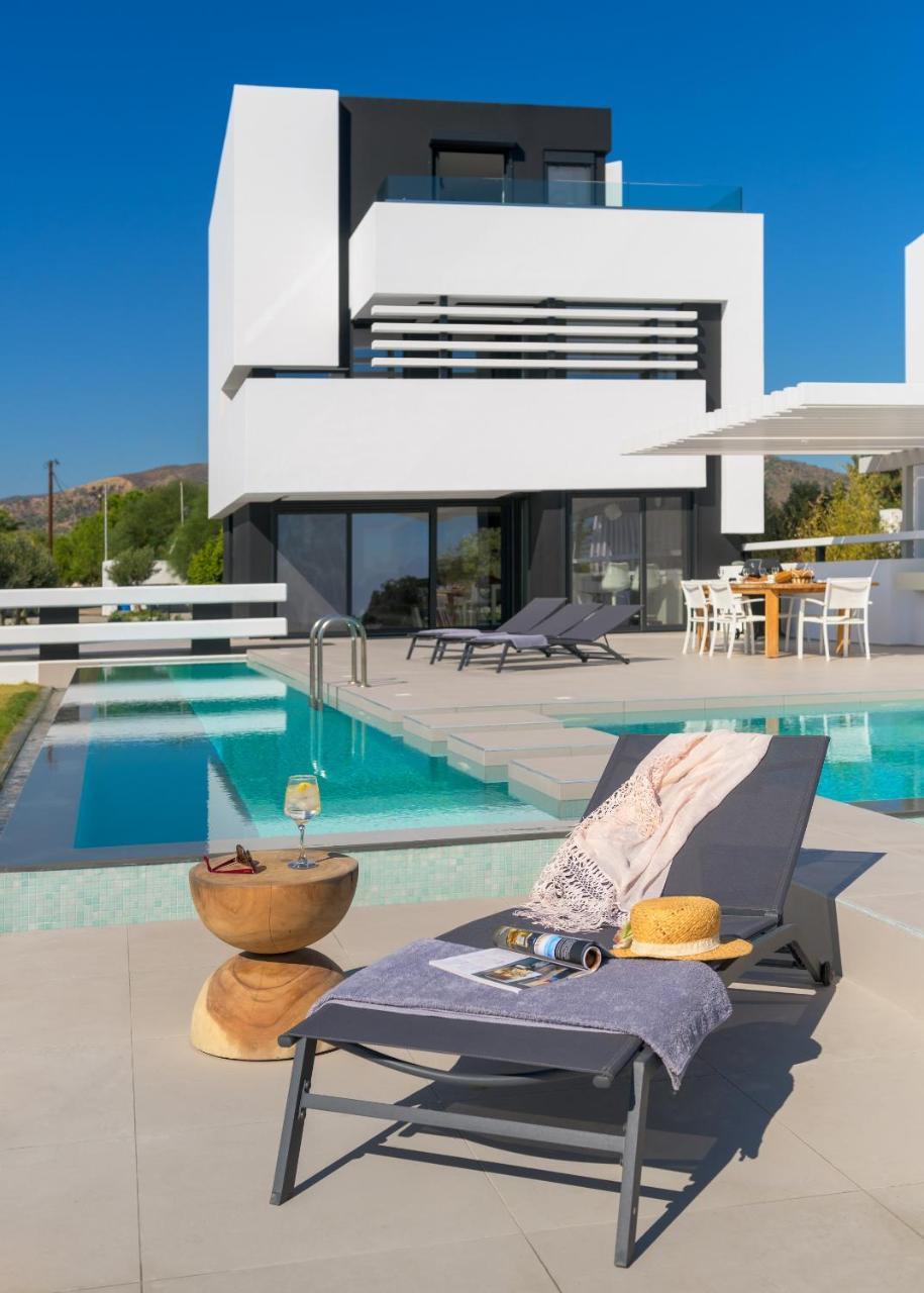 Albatross Beach Front Villas Γεννάδι Εξωτερικό φωτογραφία