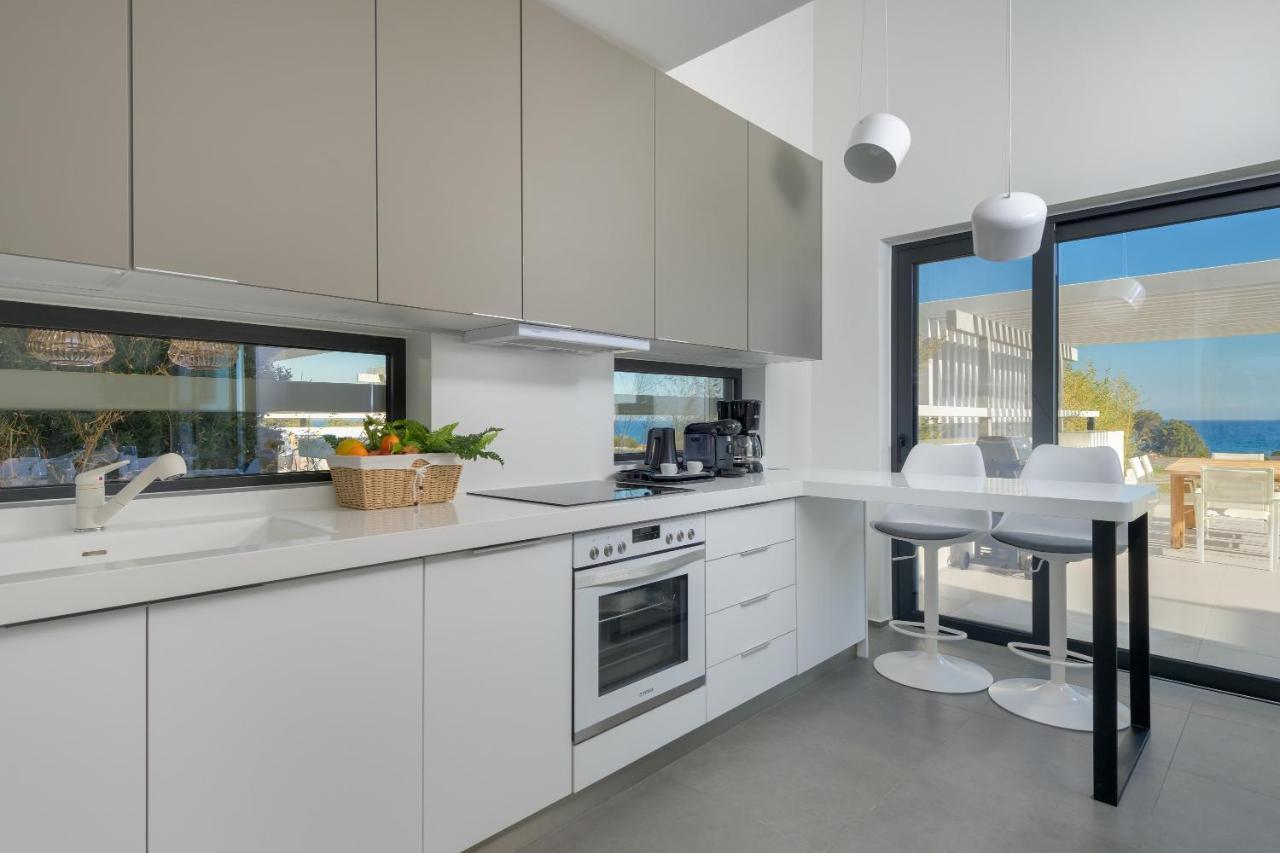 Albatross Beach Front Villas Γεννάδι Εξωτερικό φωτογραφία